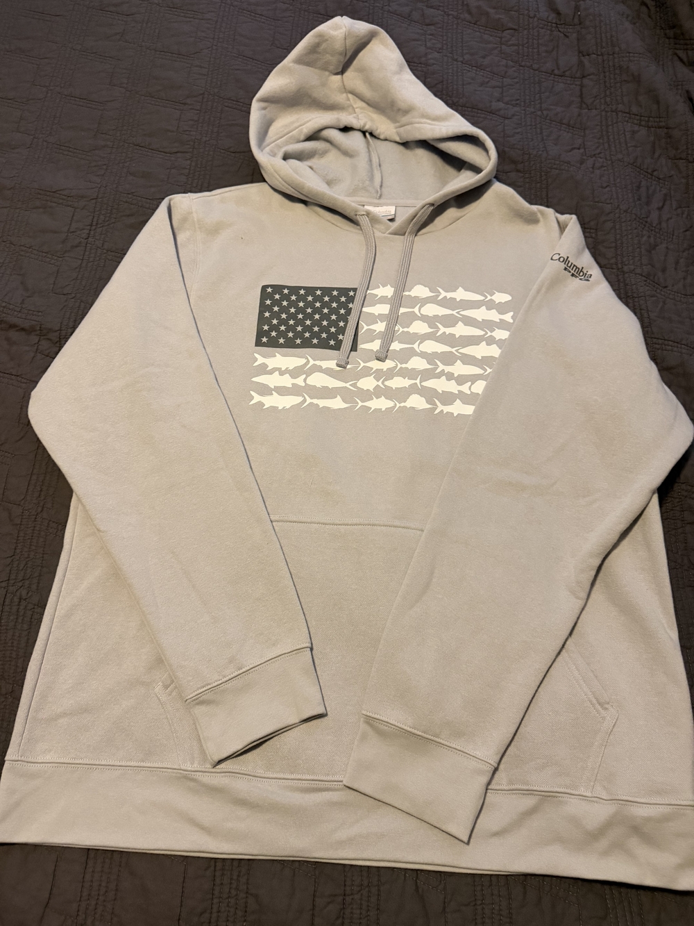 Columbia Men's Light Gray Hooded Sweatshirt with Fish Flag Graphic